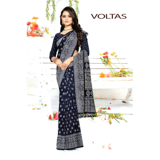 Lightweight Saree with Intricate Border and Stylish Draping