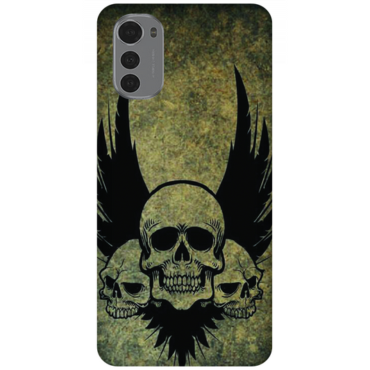 Menacing Skulls with Dark Wings on a Grungy Background Case Motorola Moto E32s